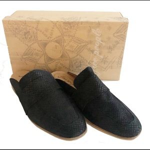Free People at Ease Loafer Black Textured Leather